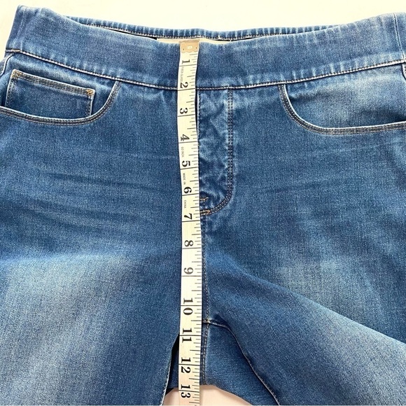 Soft Surroundings The Ultimate Denim Pull On Relaxed Straight Jeans Medium 31" - Picture 9 of 10